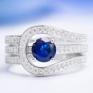 Blue Sapphire Gemstone ring, size 7, 925 Sterling Silver Charmed Aroma